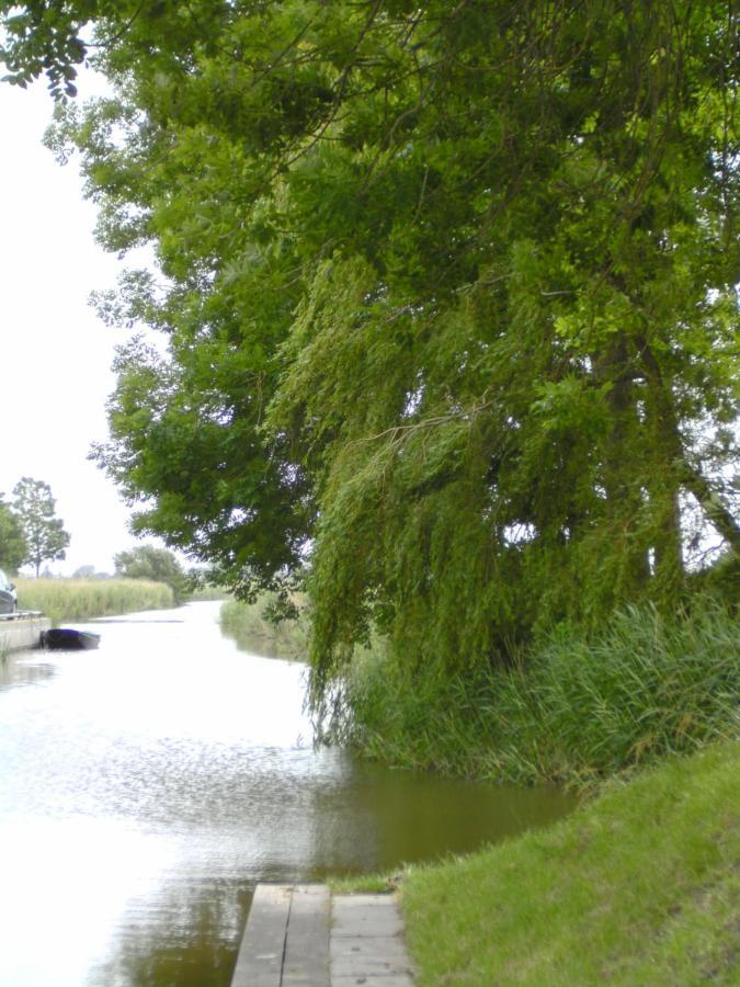 Vakantiehuis 'T Laaisterplakky Zonder Drempels Oude Bildtzijl Exteriör bild